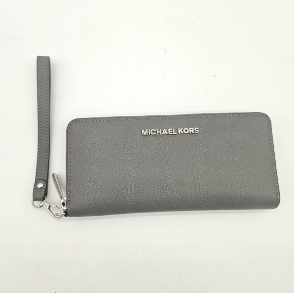 Michael Kors Large Continental Leather Long Zip Around...